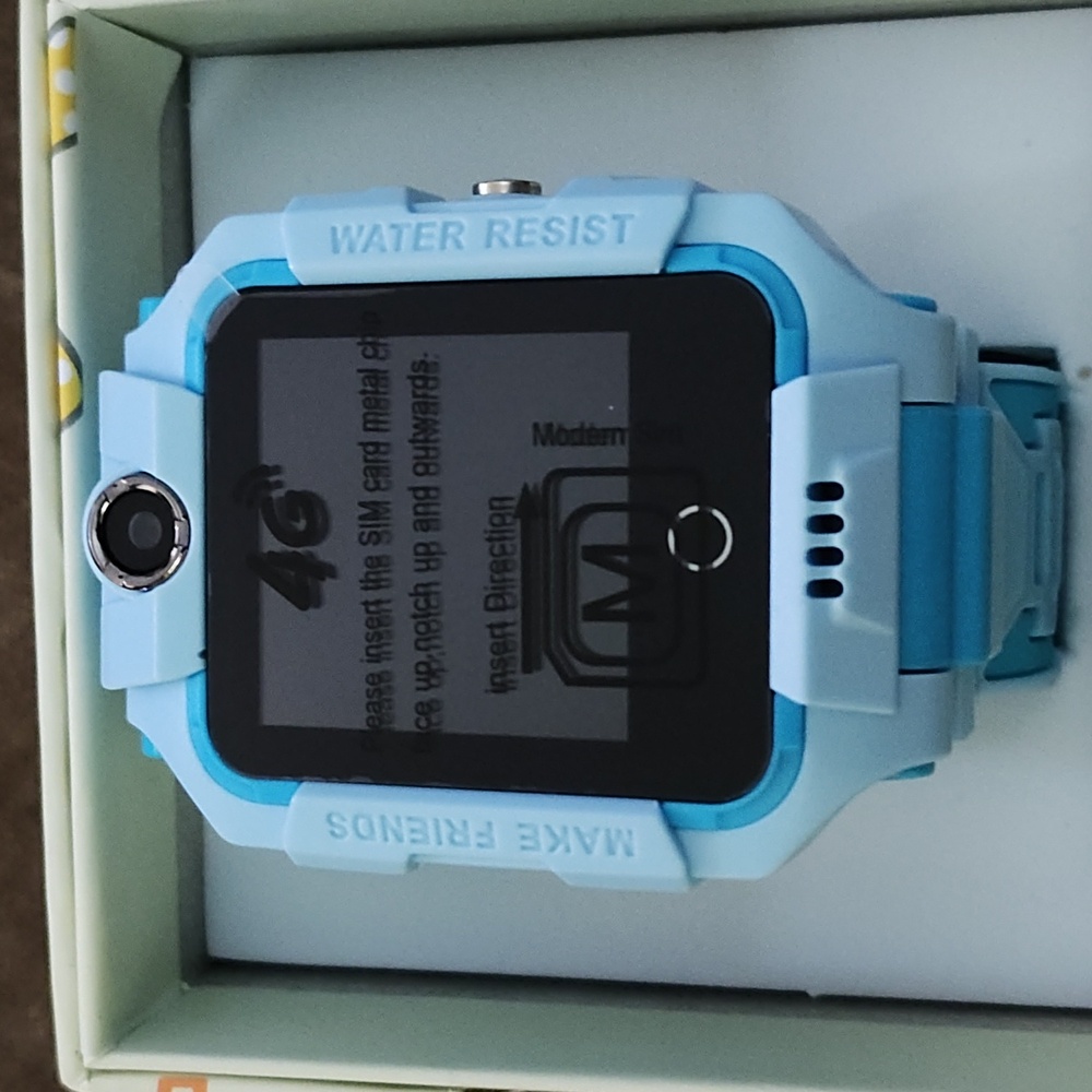 BRAND NEW KIDS 4G SMARTWATCH. YOU CAN INSERT A SIM CARD IN IT. NIB!